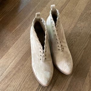 Coconuts by Matisse Alabama Booties